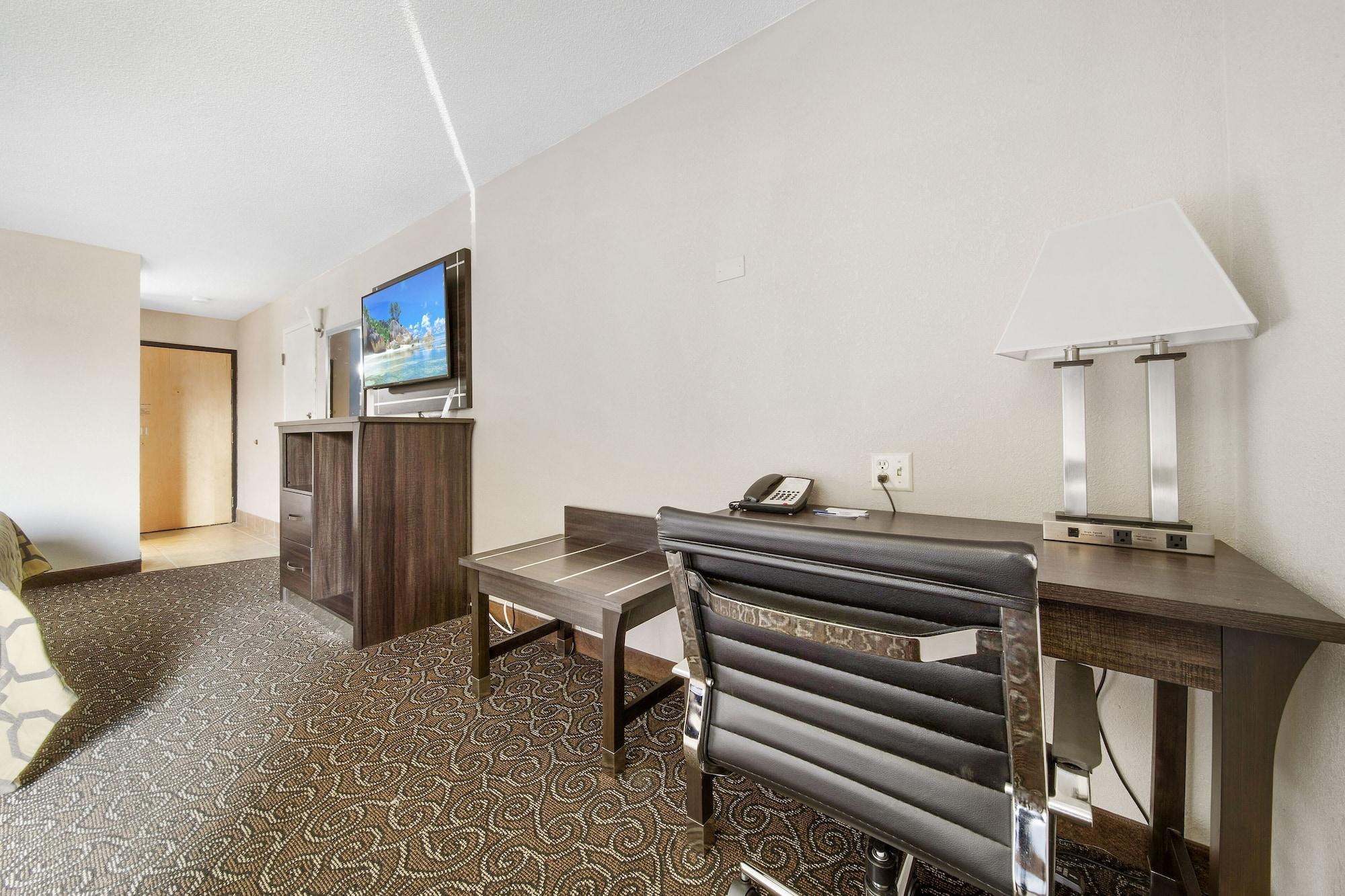 Baymont By Wyndham Muncie Near Ball State University Extérieur photo