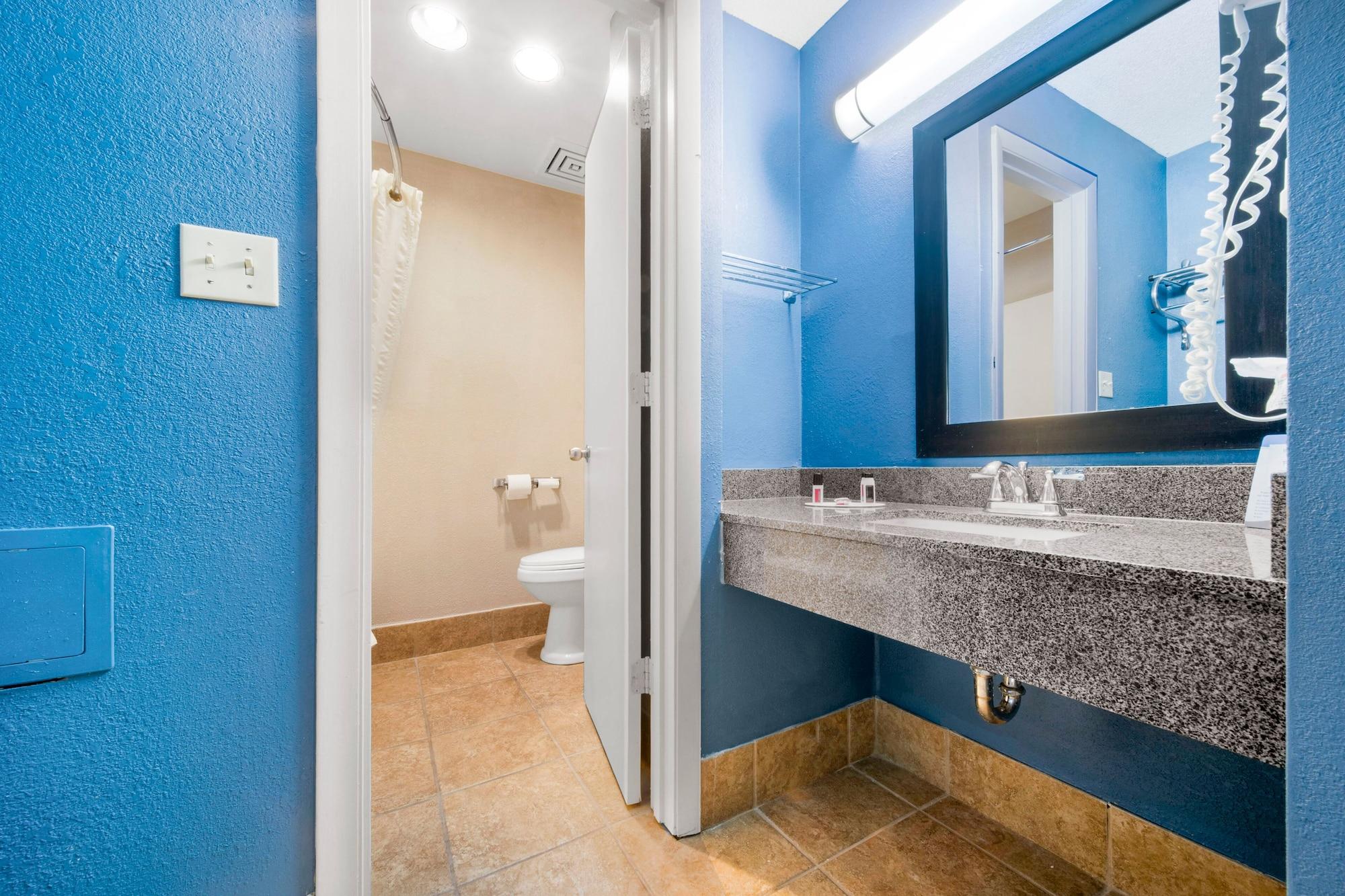 Baymont By Wyndham Muncie Near Ball State University Extérieur photo