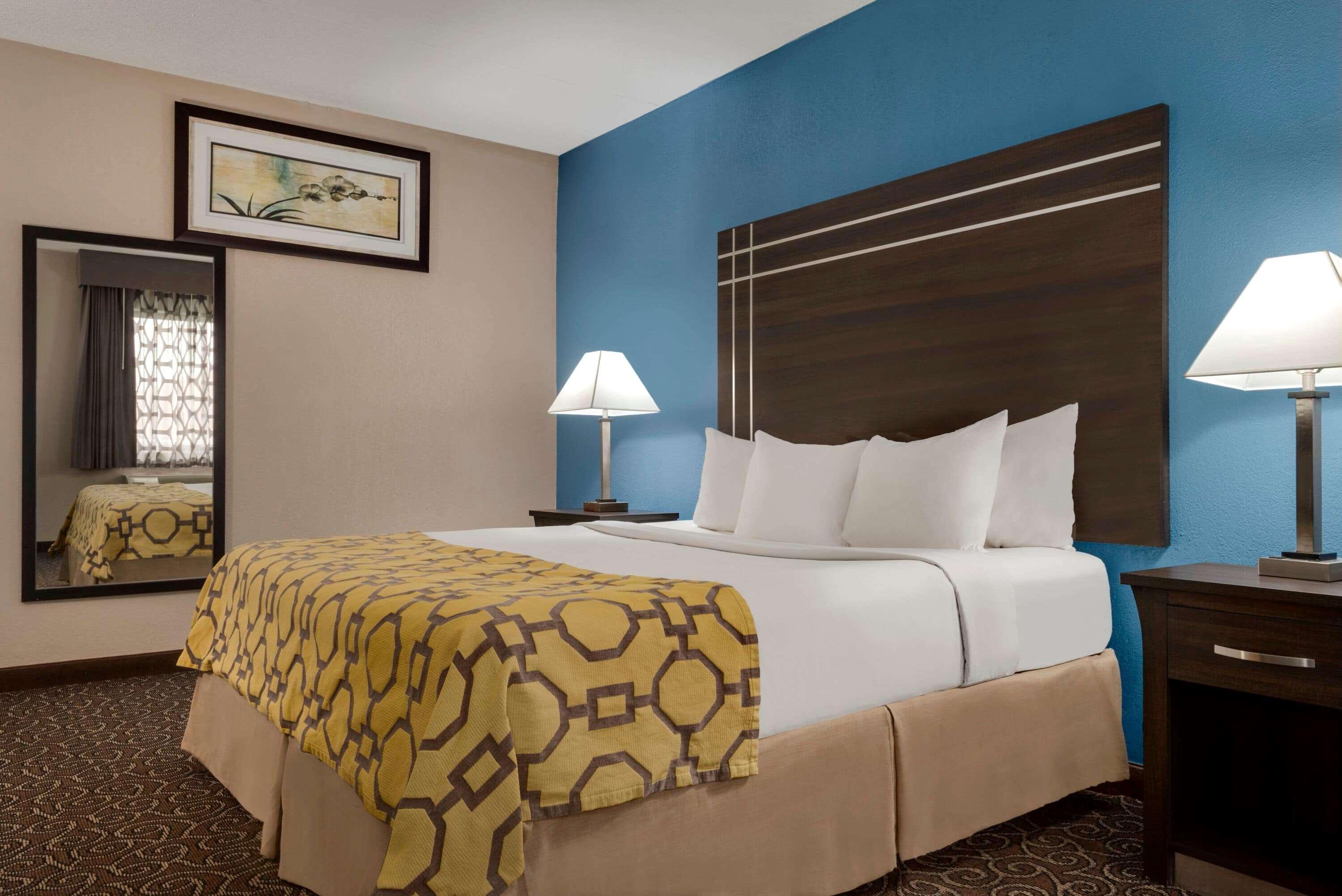 Baymont By Wyndham Muncie Near Ball State University Extérieur photo
