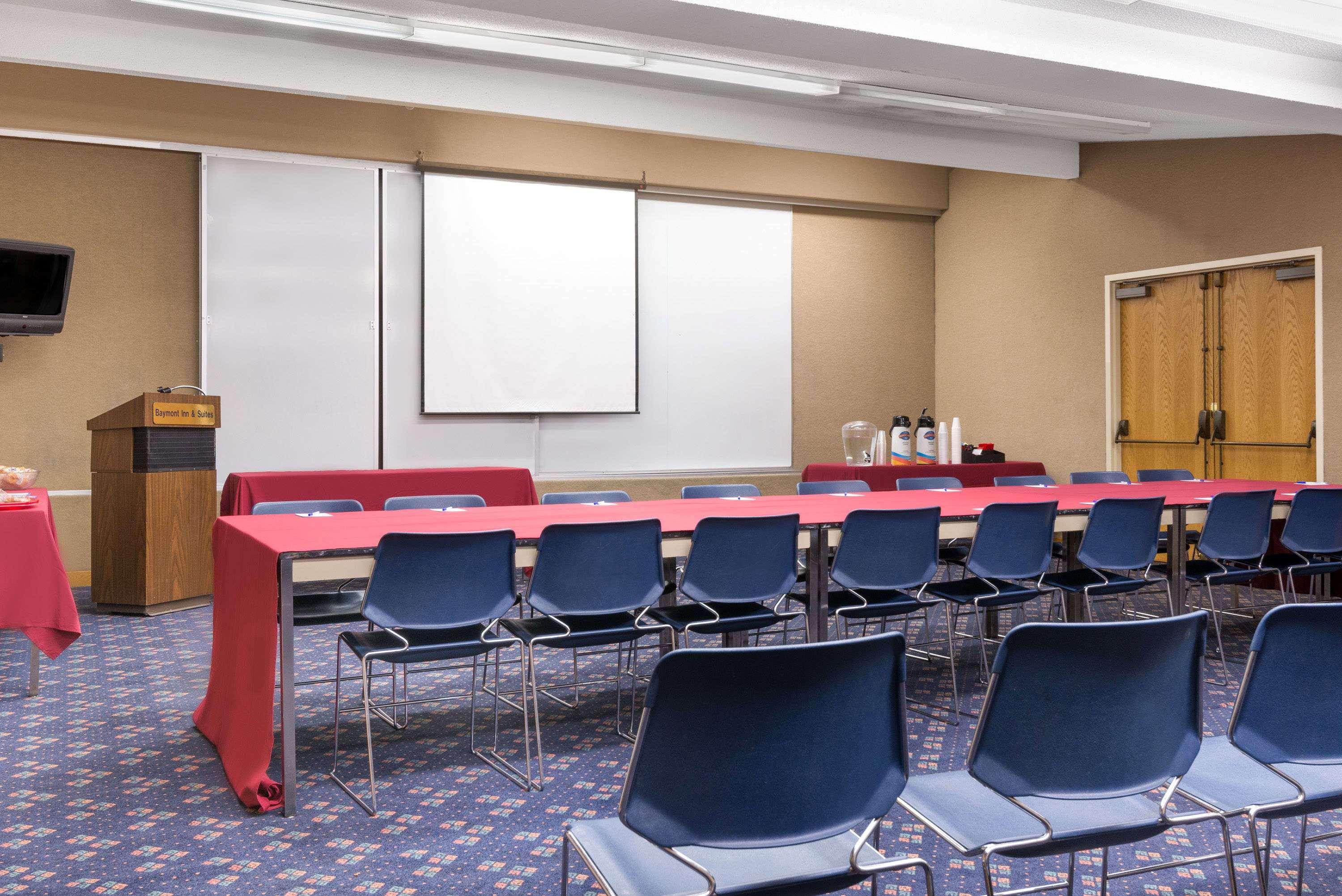 Baymont By Wyndham Muncie Near Ball State University Extérieur photo
