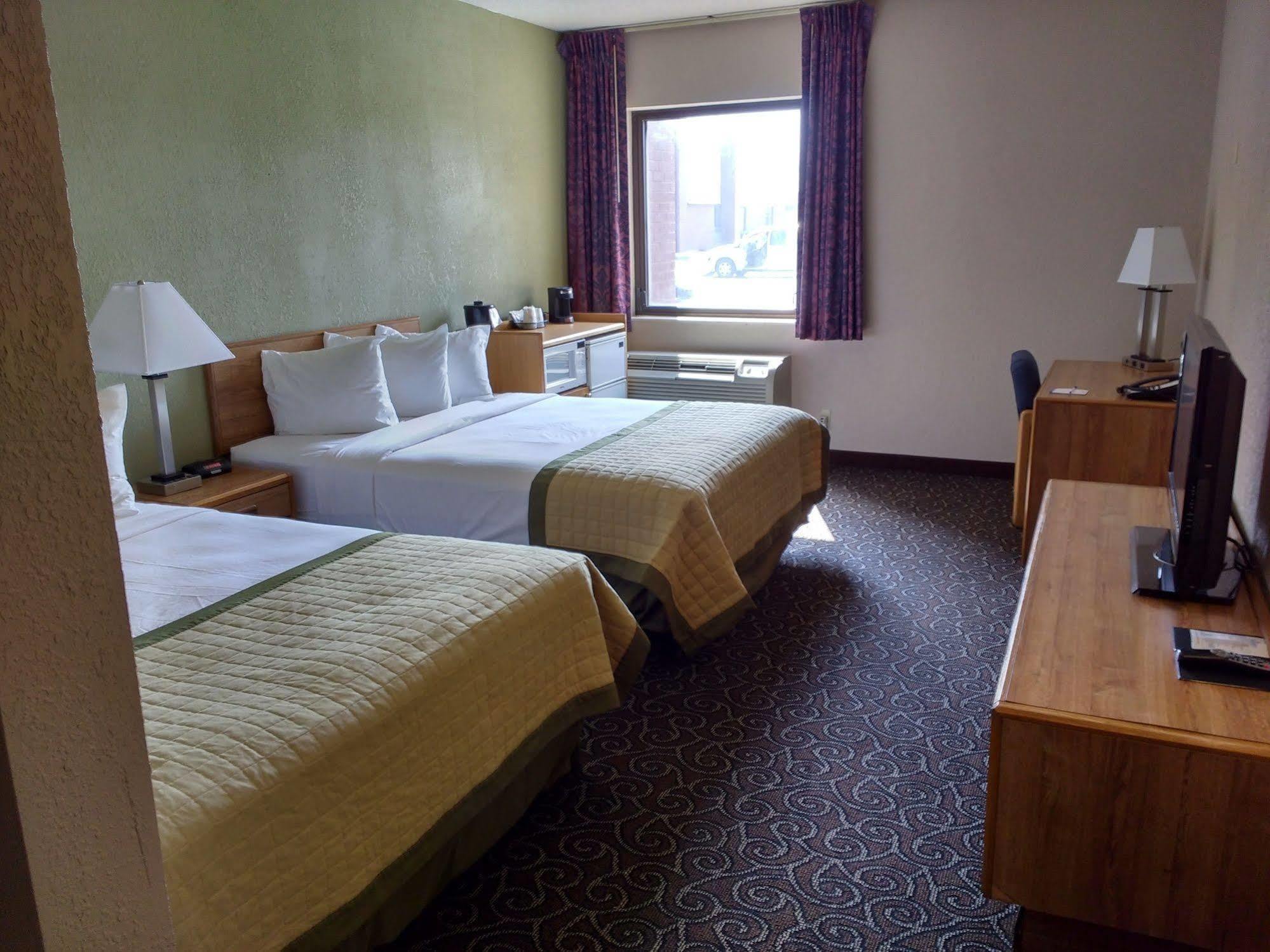 Baymont By Wyndham Muncie Near Ball State University Extérieur photo